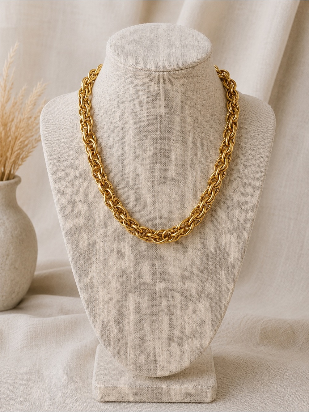Vintage Anne Klein Gold Tone Byzantine Link Toggle Necklace 18”
